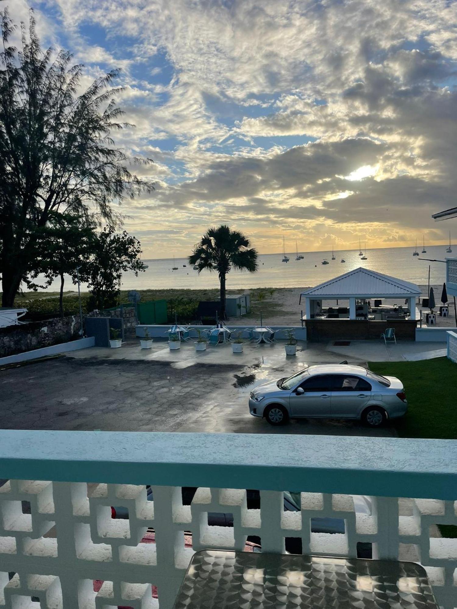 Nautilus Ocean Suites Μπριτζτάουν Εξωτερικό φωτογραφία
