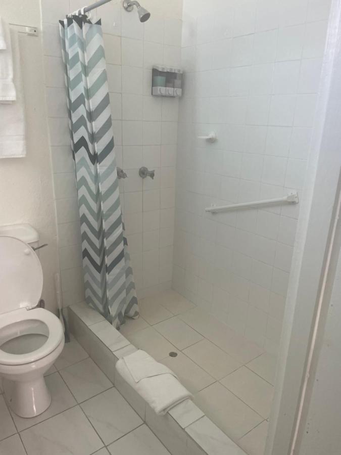 Nautilus Ocean Suites Μπριτζτάουν Εξωτερικό φωτογραφία